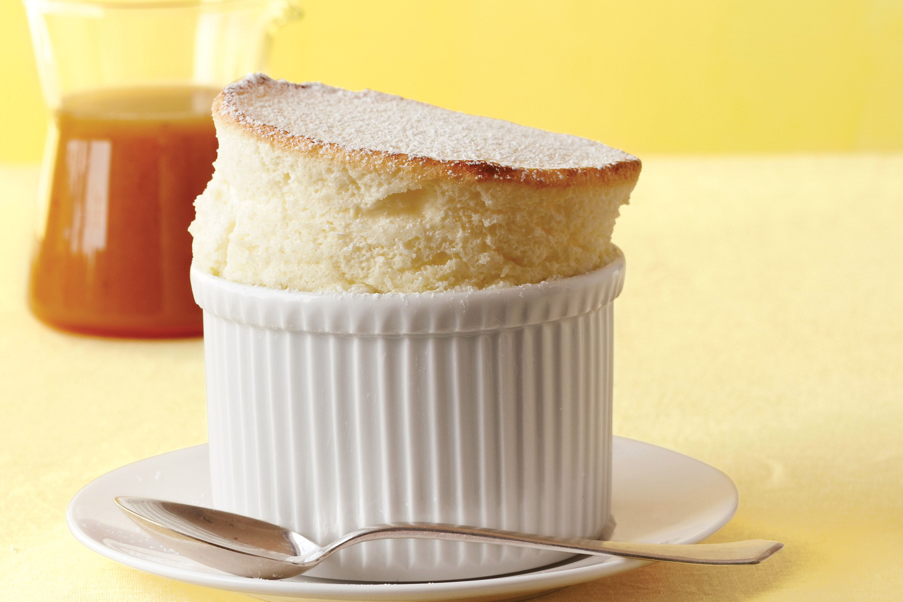 How to make a lemon souffl&eacute;